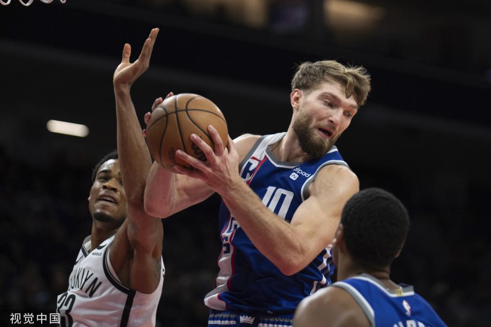 篮球迷们千 篮球迷们千