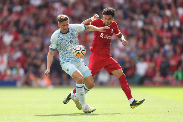 为运动员创 为运动员创